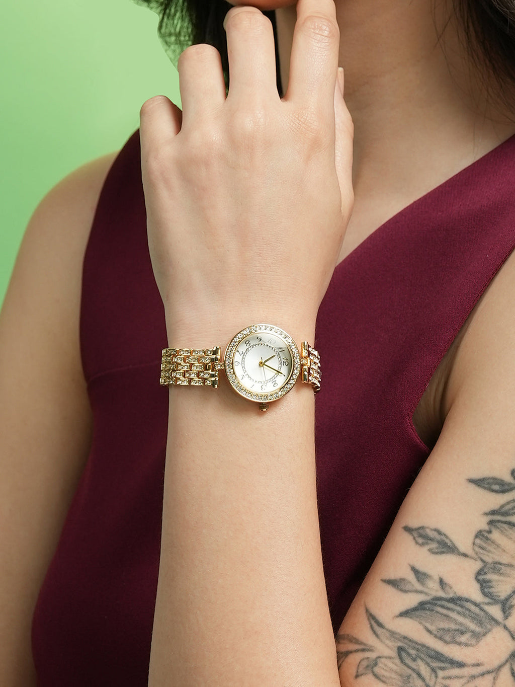 The Embellished Five-Link Round Watch - California Gold