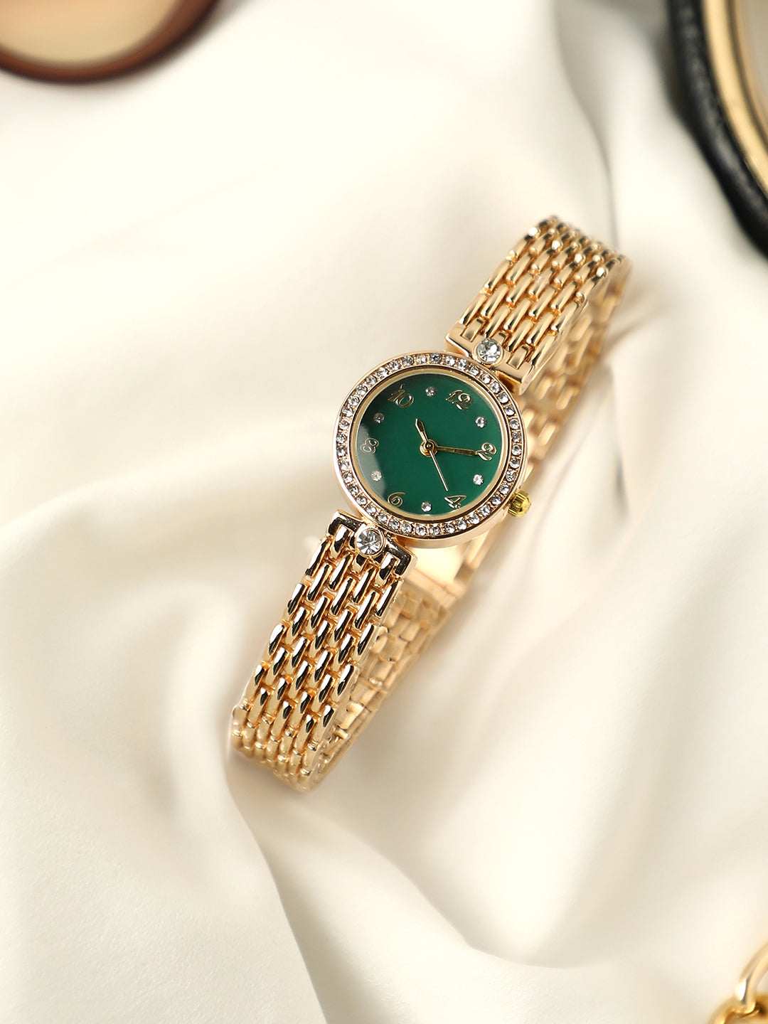 The Roman Venin Round Watch - California Gold