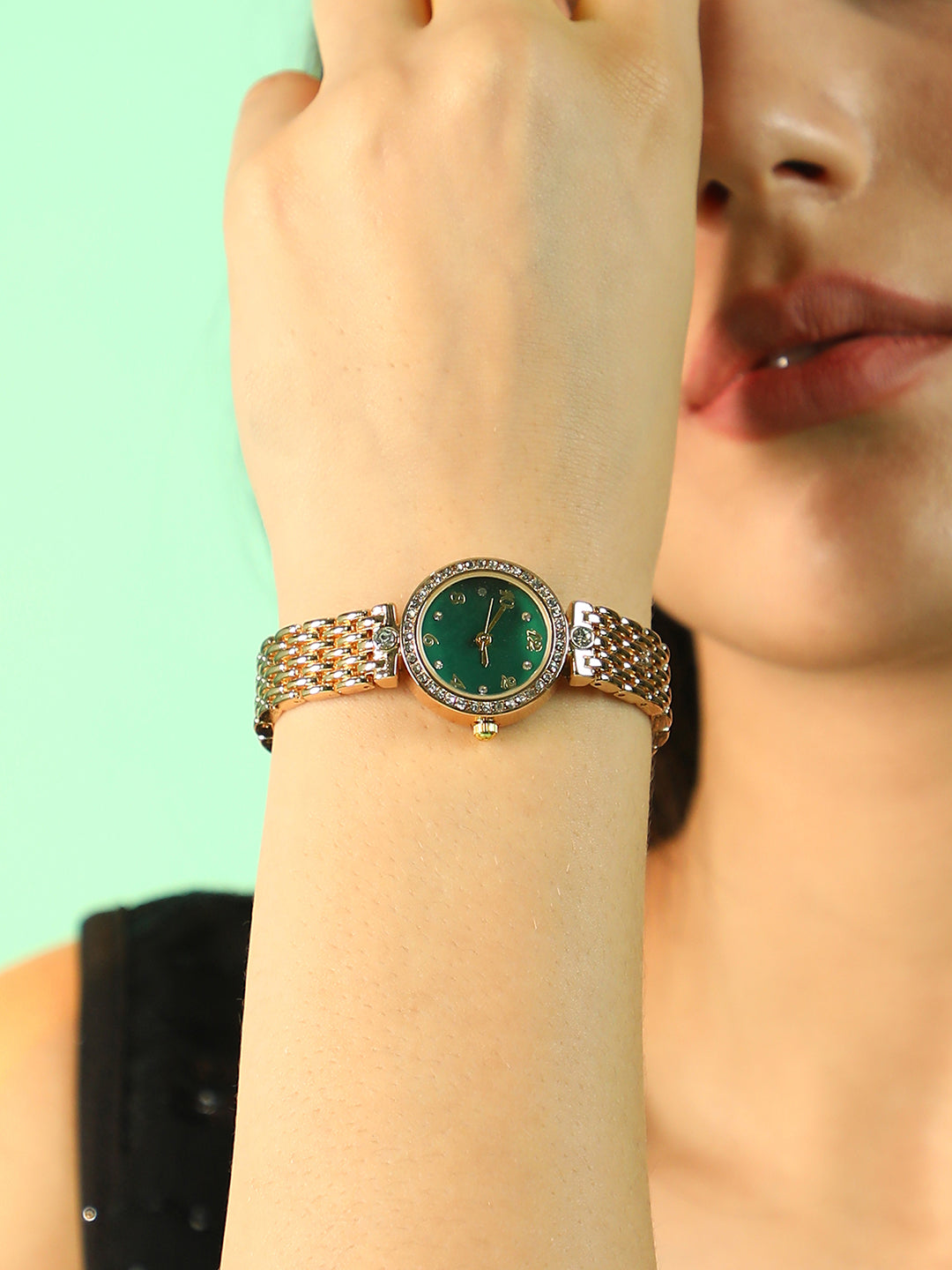 The Roman Venin Round Watch - California Gold