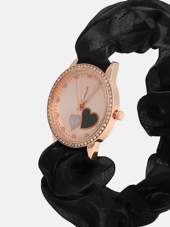 The Scrunchie Heart Round Watch - Onyx Black