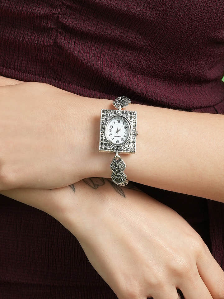 The Seashell Square Watch - Antique Silver