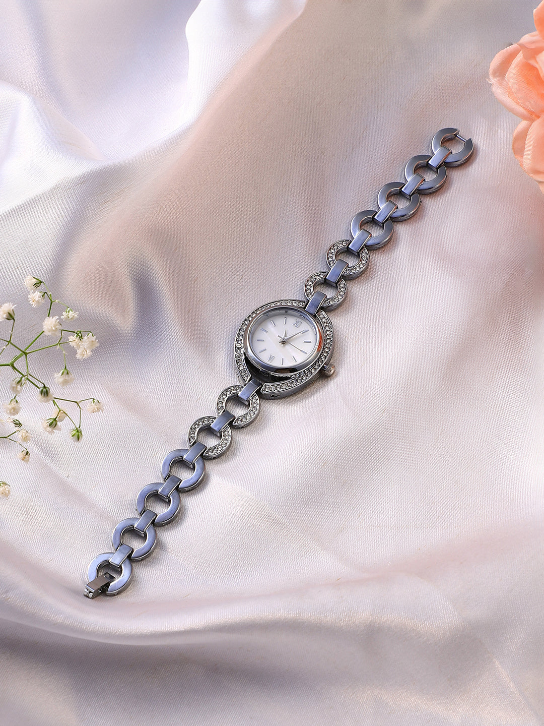 The Embellished Chainlink Round Watch - Metallic Silver