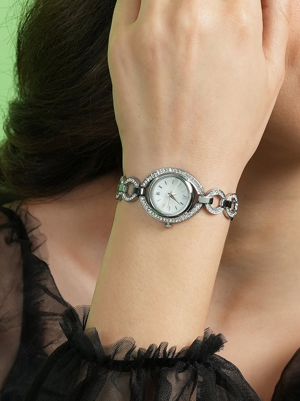 The Embellished Chainlink Round Watch - Metallic Silver