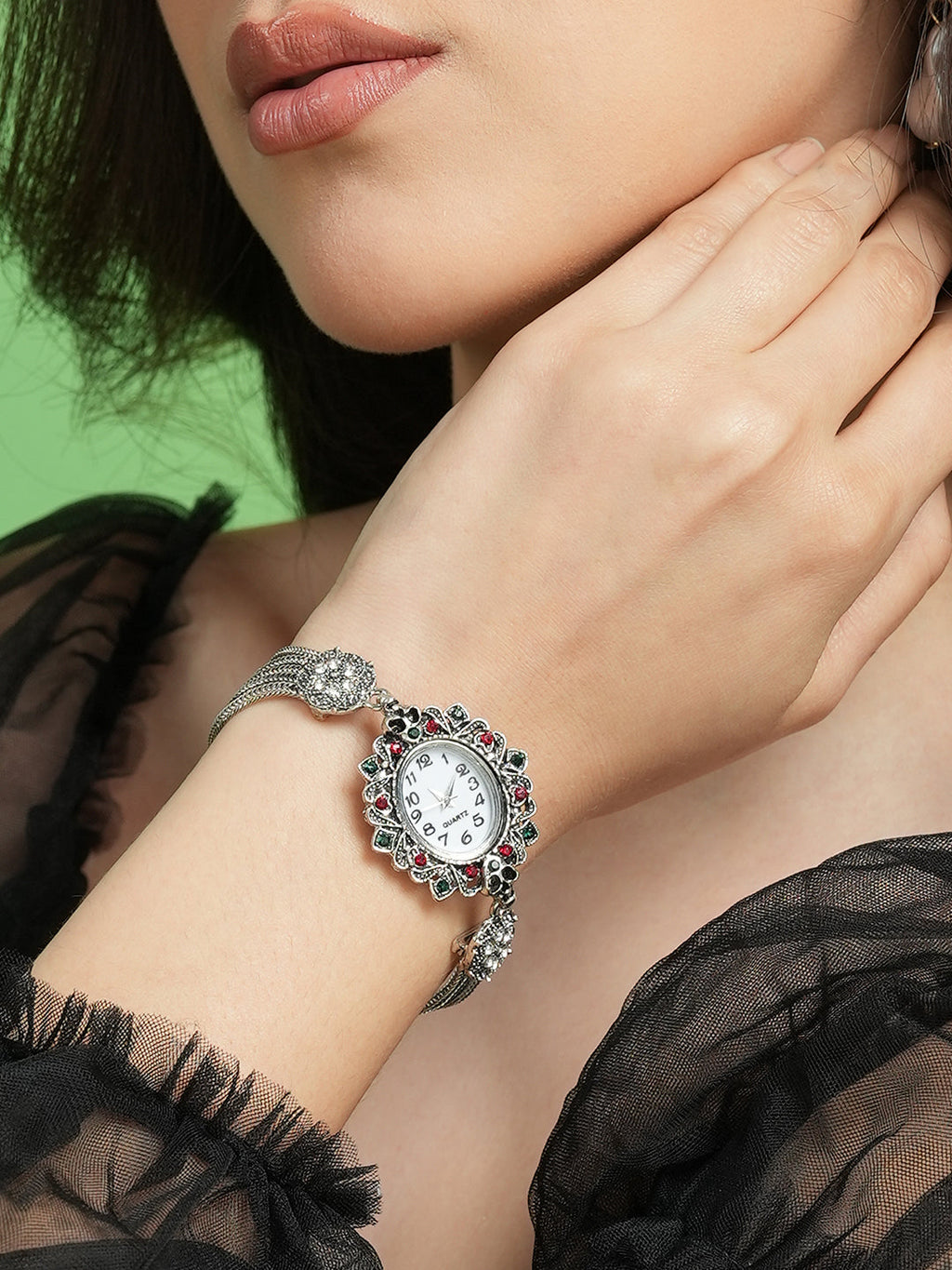 The Stone Chainlink Oval Watch - Antique Silver