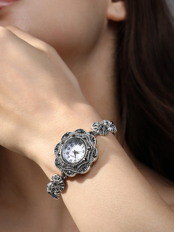 The Aqualith Round Watch - Chalice Silver
