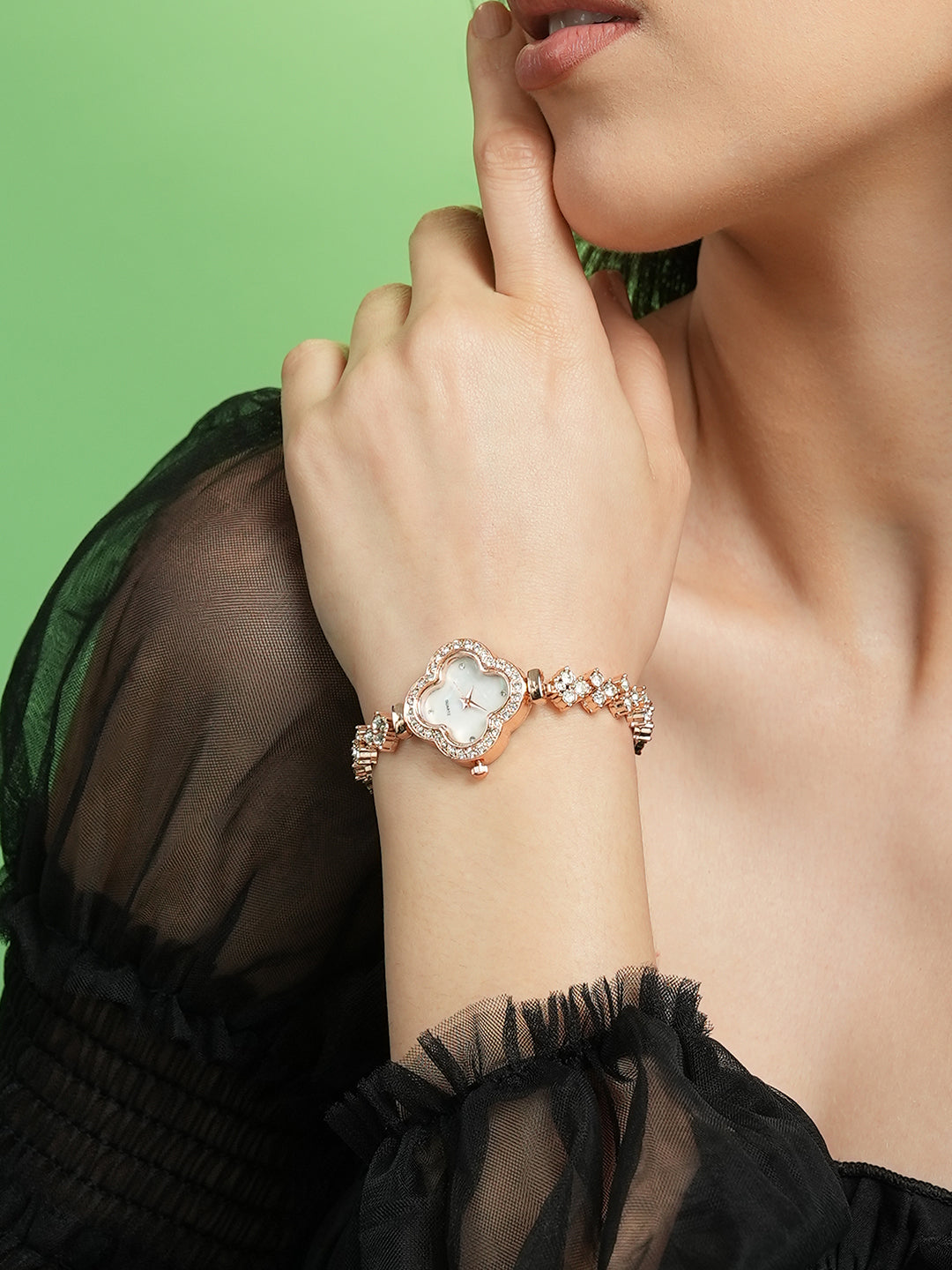 The Embellished Clover Watch - Champayne Gold