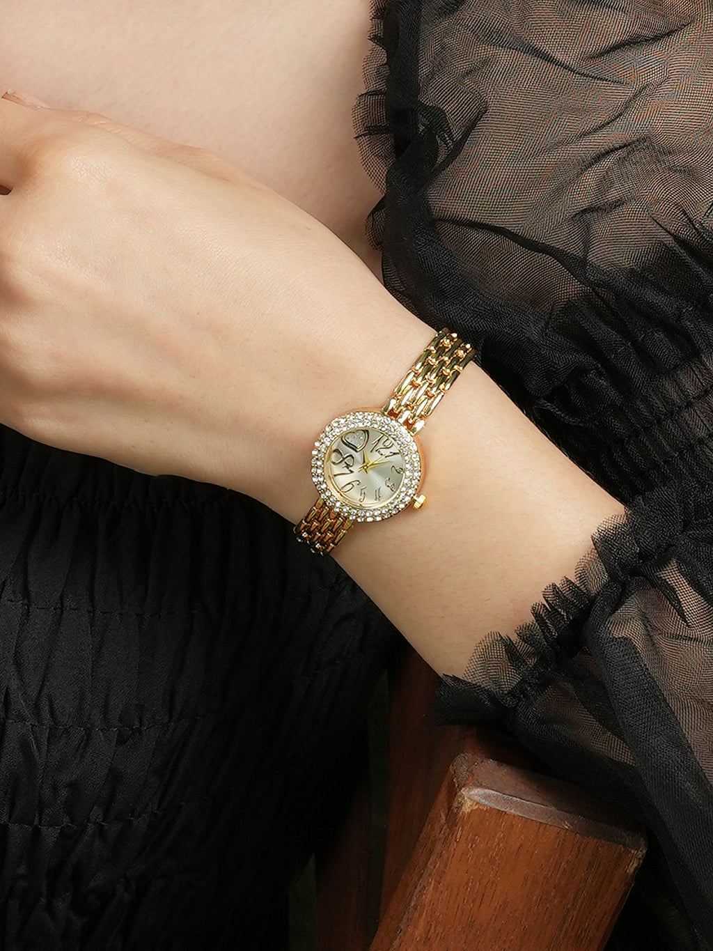 The Embellished Beads Of Rice Round Watch - California Gold