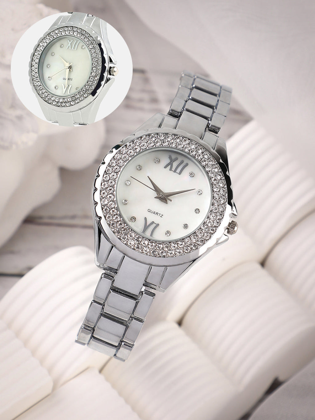 The Crystalized Round Watch - Metallic Silver