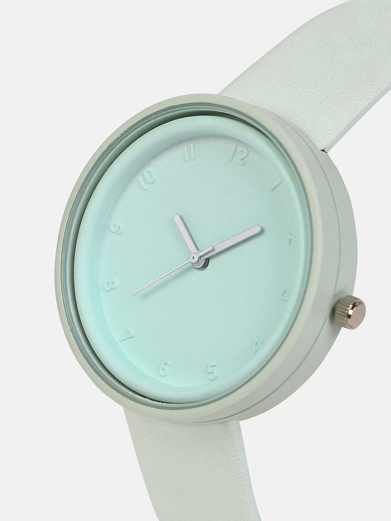 The Off-Duty Round Watch - Mint Green