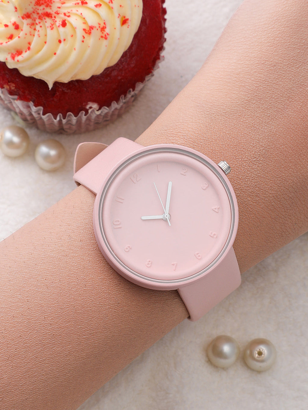The Off-Duty Round Watch - Blush Pink