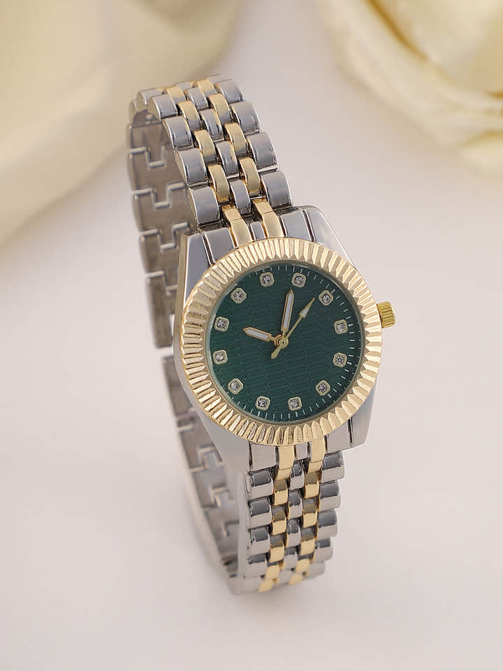 The Ribbed H-Link Round Watch
