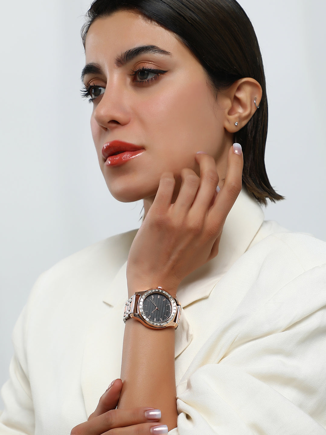 The Orbitra Round Watch