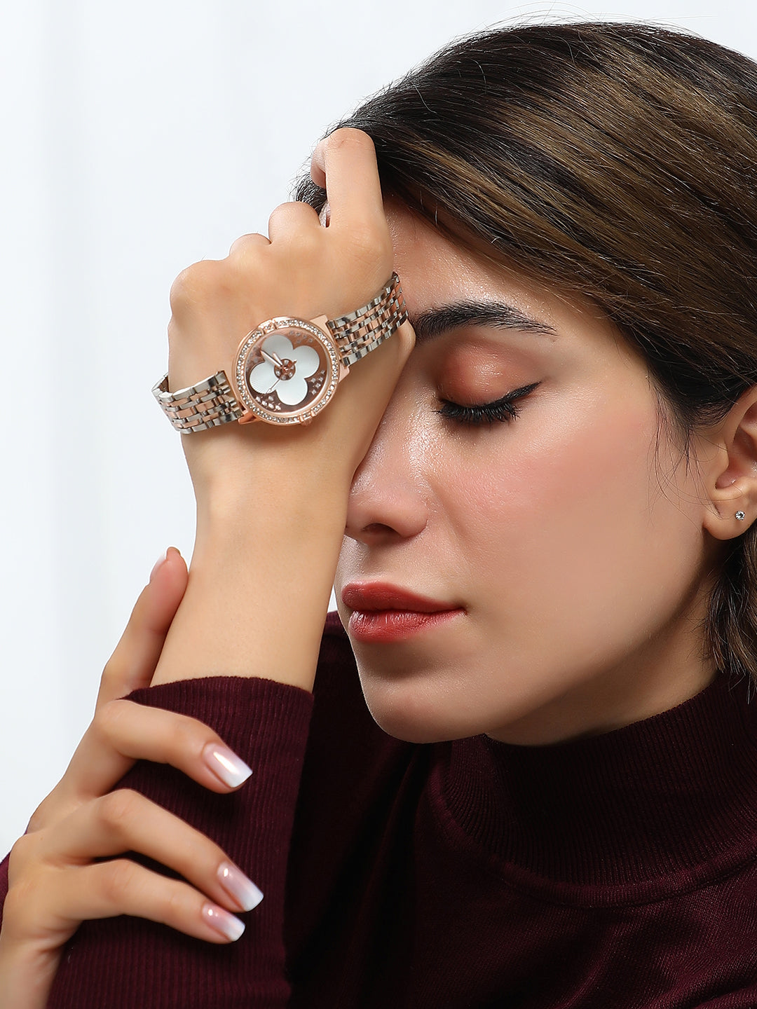 The Clover Round Watch