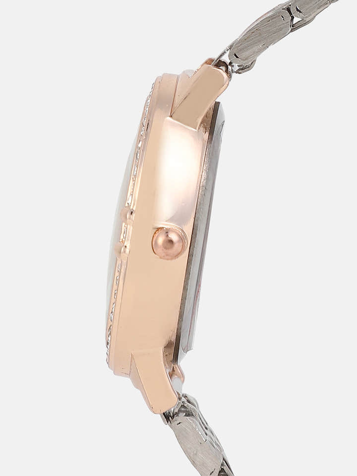 The Clover Round Watch