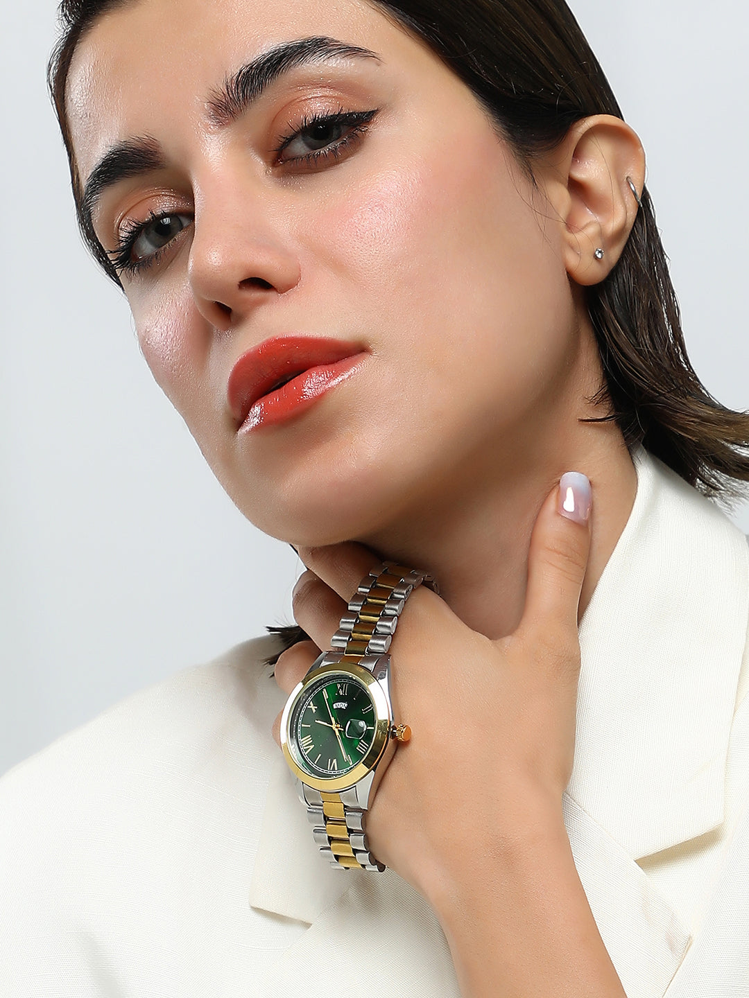 The Lorenzé  Round Watch