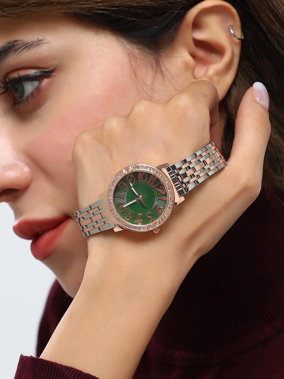 The Orbe Bijou Round Watch