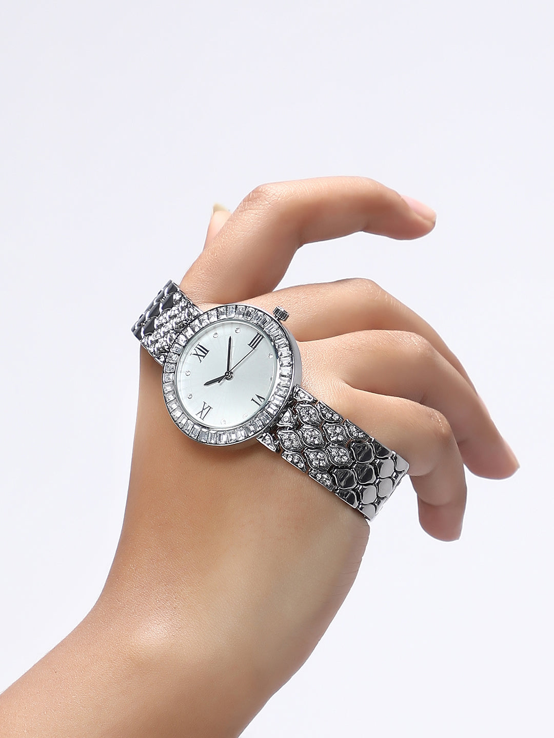 The Bijou Ophidian Round Watch - Metallic Silver