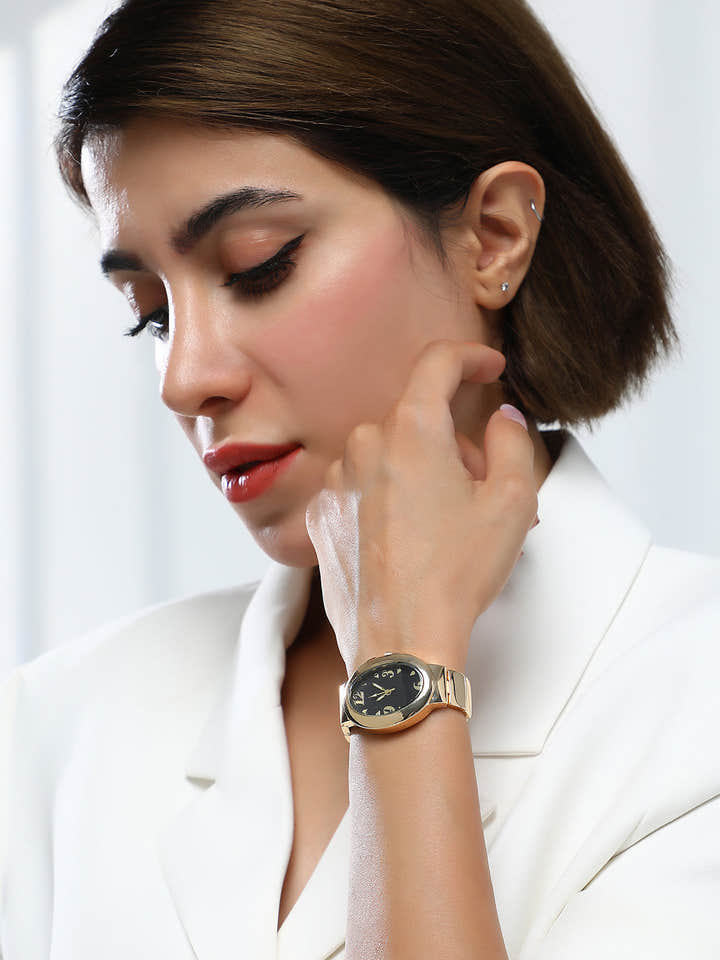 The Pantheonique Oval Watch