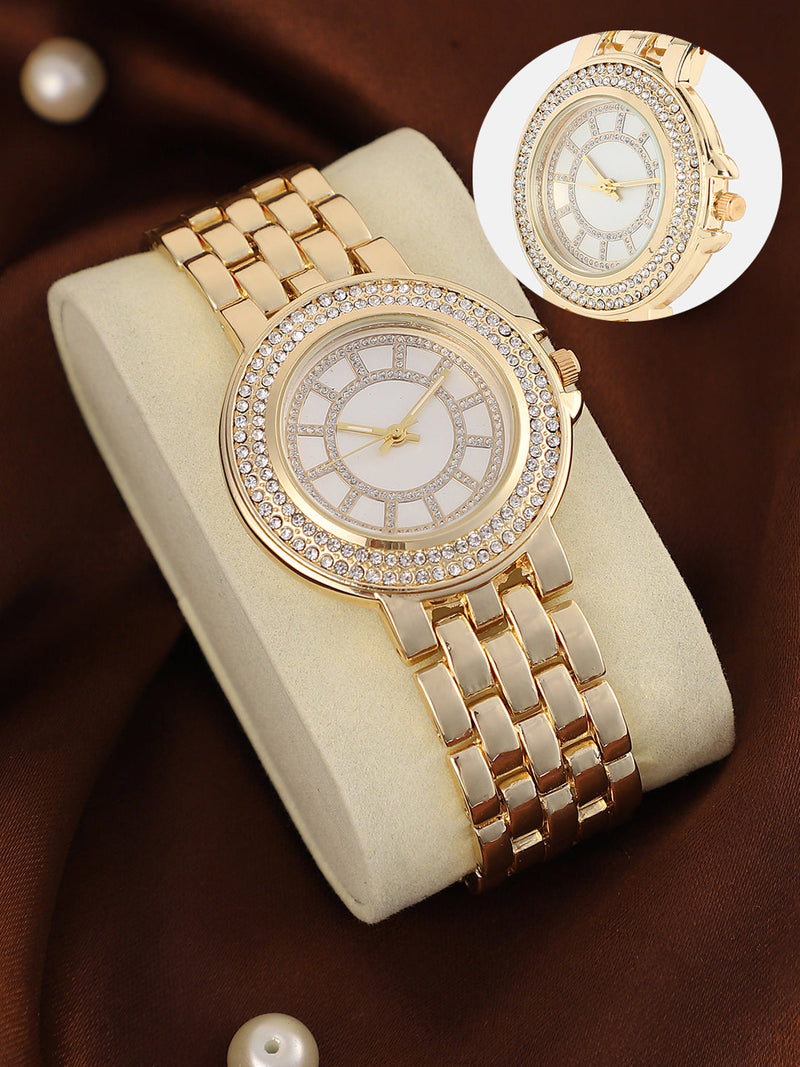 The Arcova Round Watch