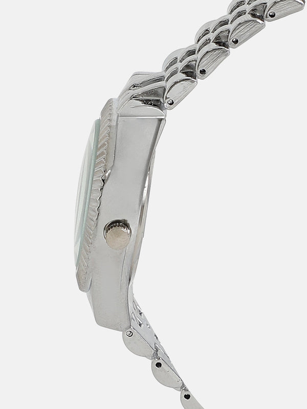 The Ribbed H-Link Round Watch