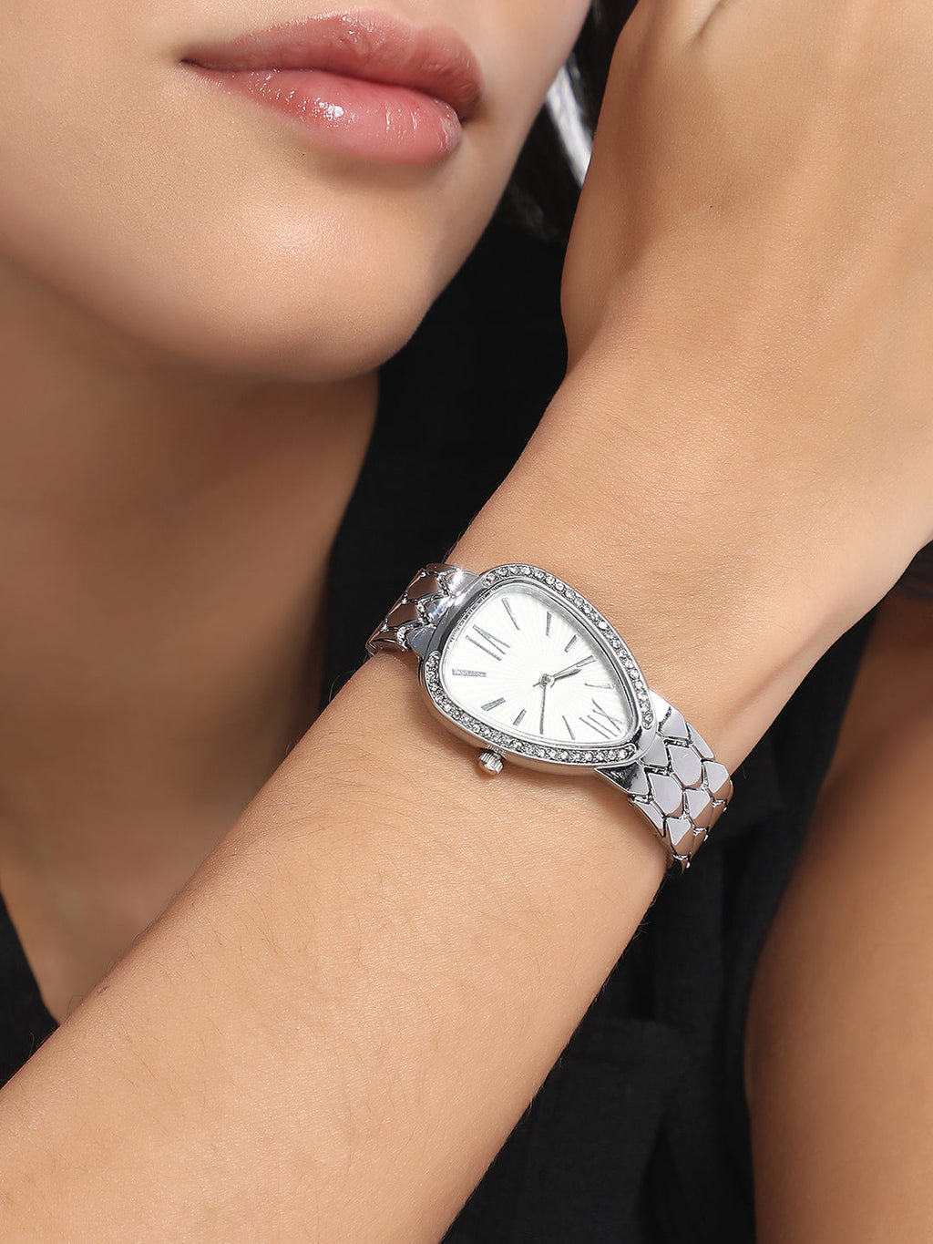 The Roman Ophidian Oval Watch - Metallic Silver