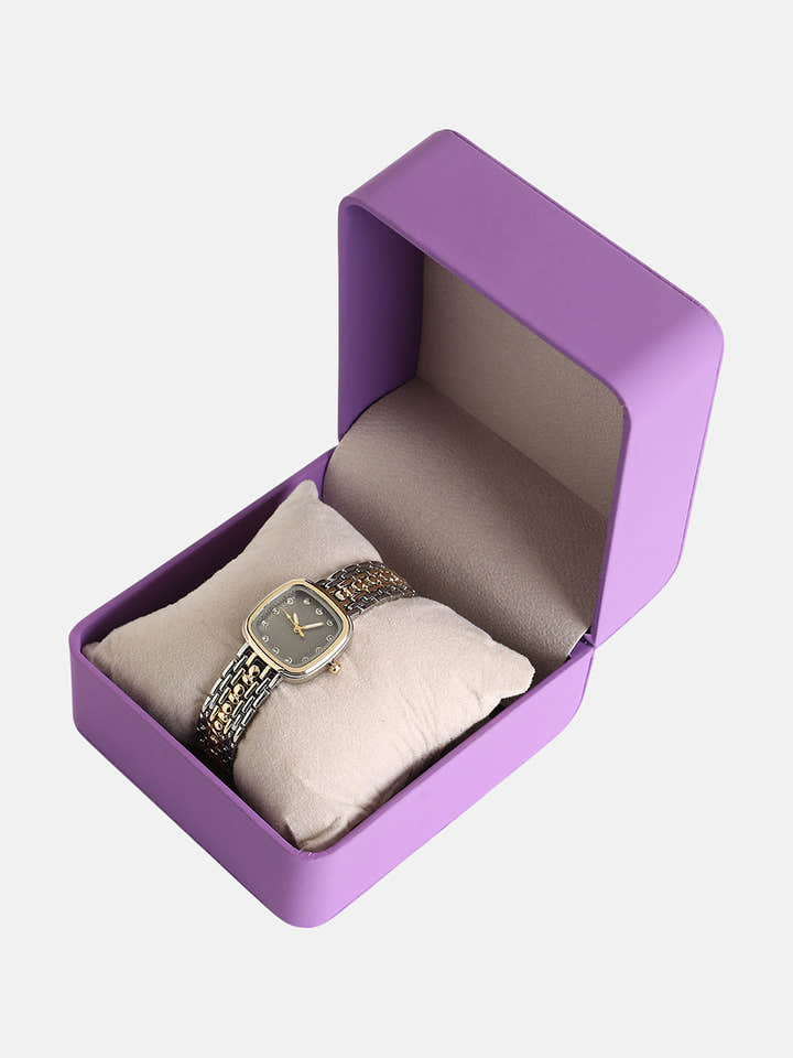 The Amuné Square Watch