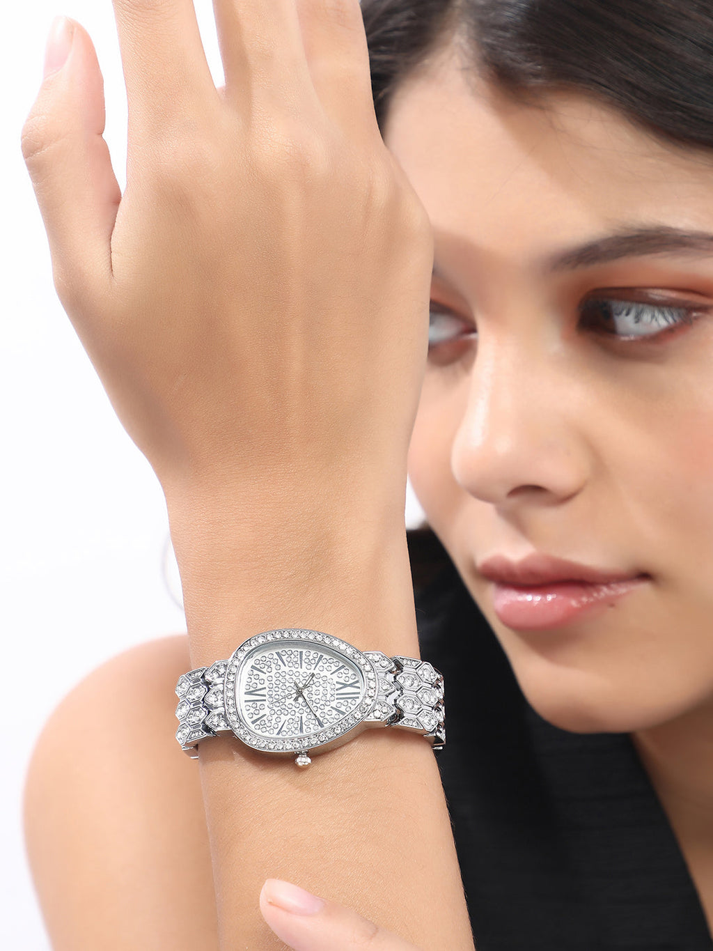 The Ophidian Gem Oval Watch - Metallic Silver