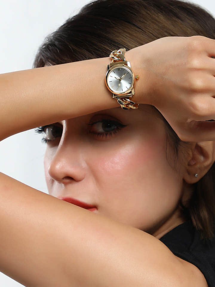 The  Sova Chainlink Round Watch