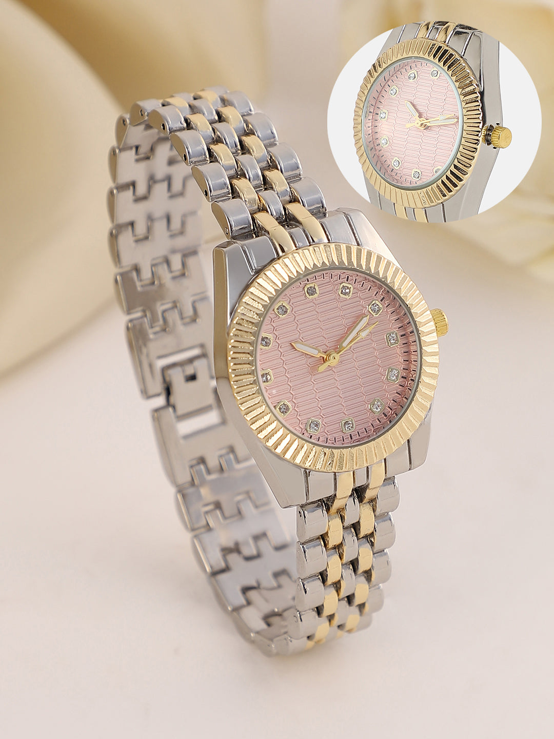 The Ribbed H-Link Round Watch