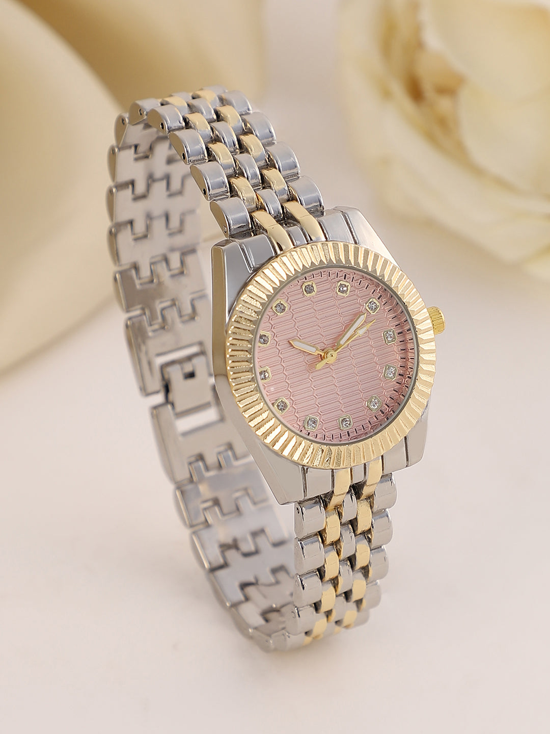The Ribbed H-Link Round Watch
