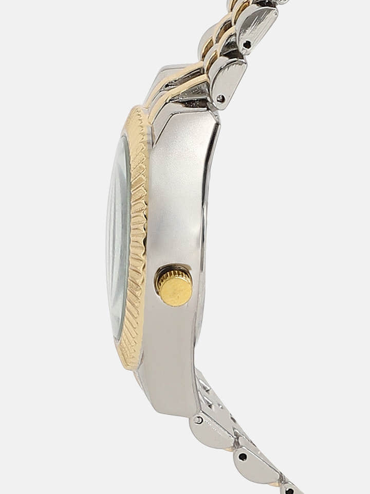 The Ribbed H-Link Round Watch