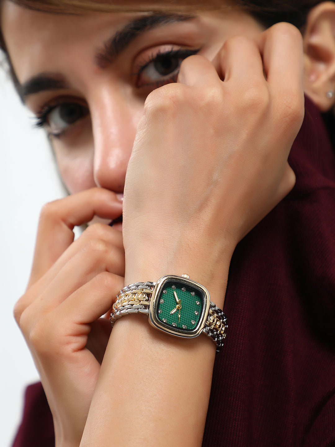 The Amuné Square Watch