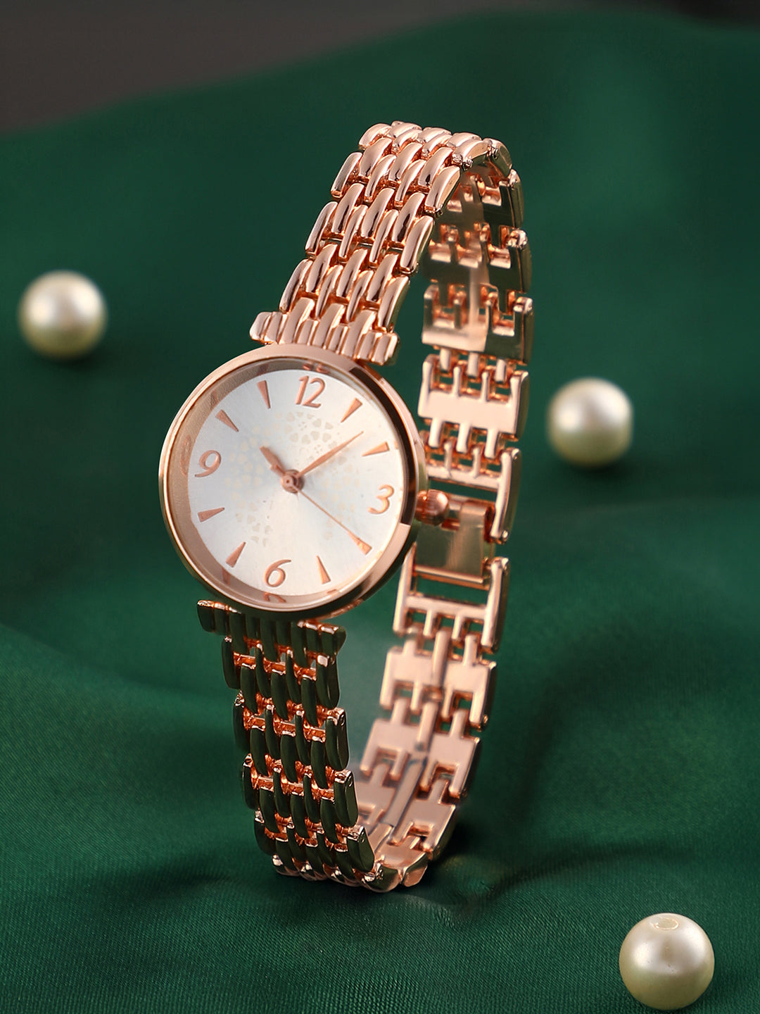 The Noé  Round Watch