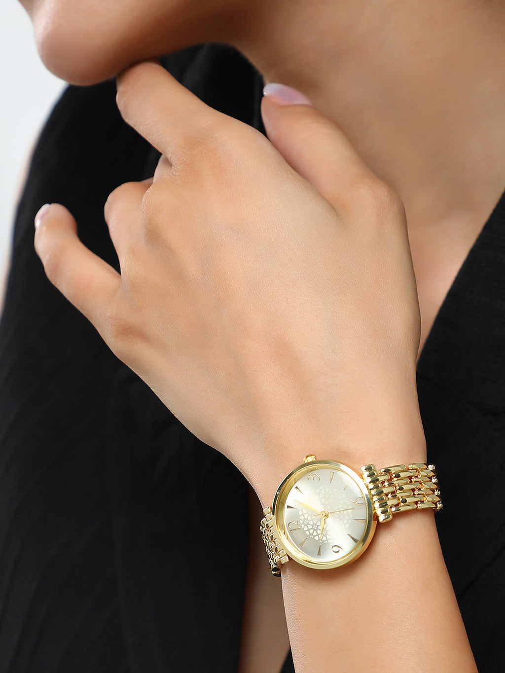 The Noé  Round Watch