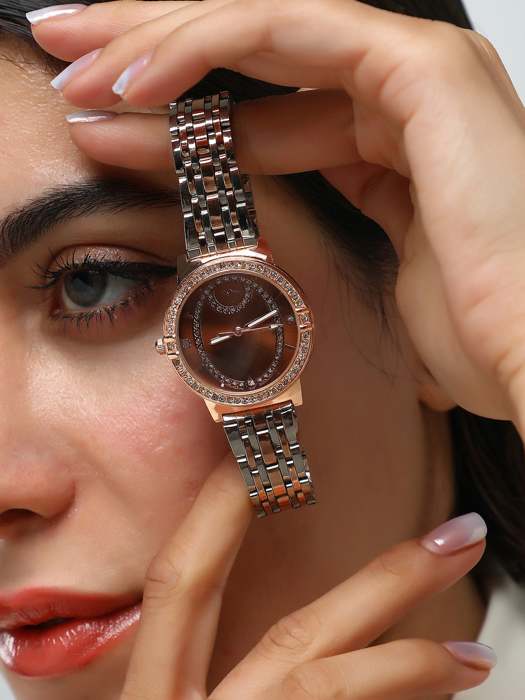 The Véloce Round Watch