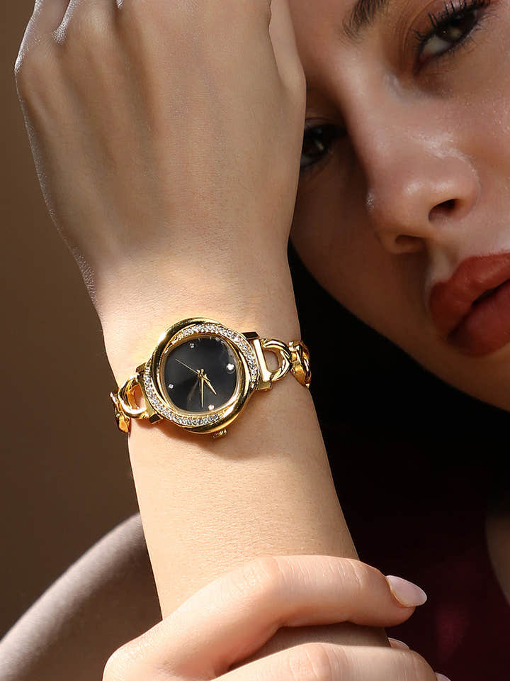 The Luraith-Gem Round Watch - California Gold