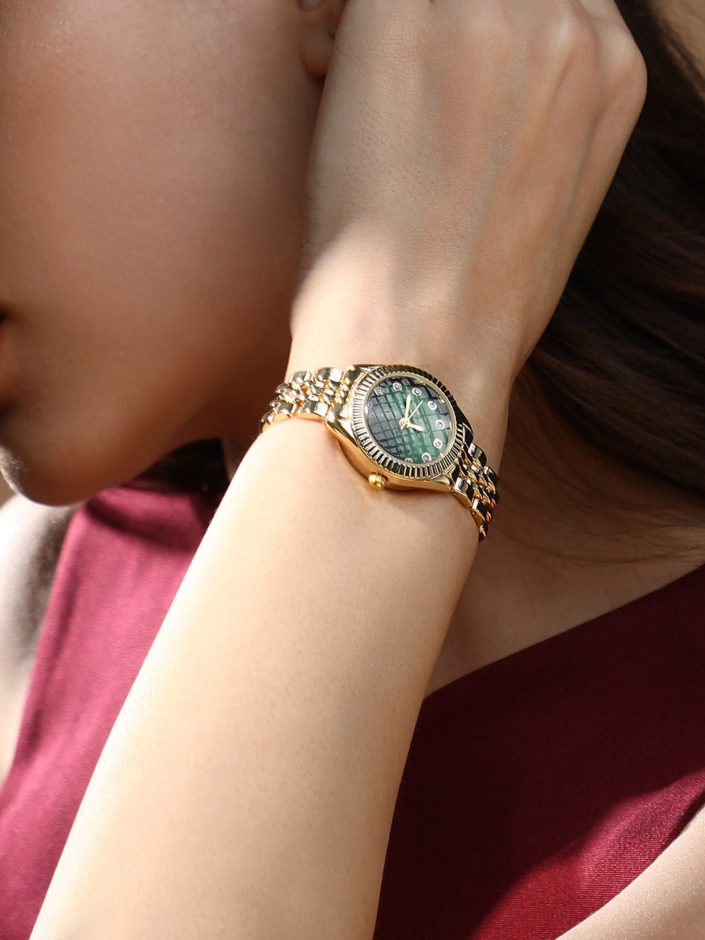 The Slim Ribbed H-Link Round Watch - Emerald Green