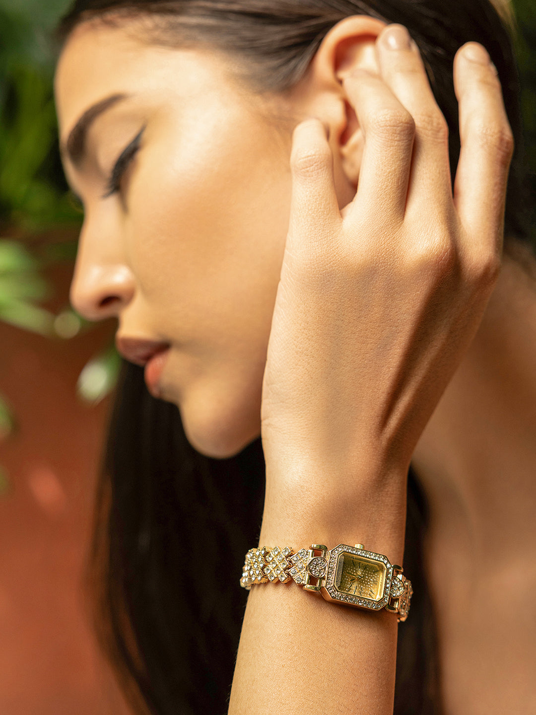 The Regal Crystal Frame Watch-Champagne Gold