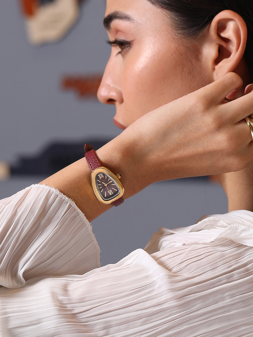 The Sunray Oval Watch - Burgundy Red