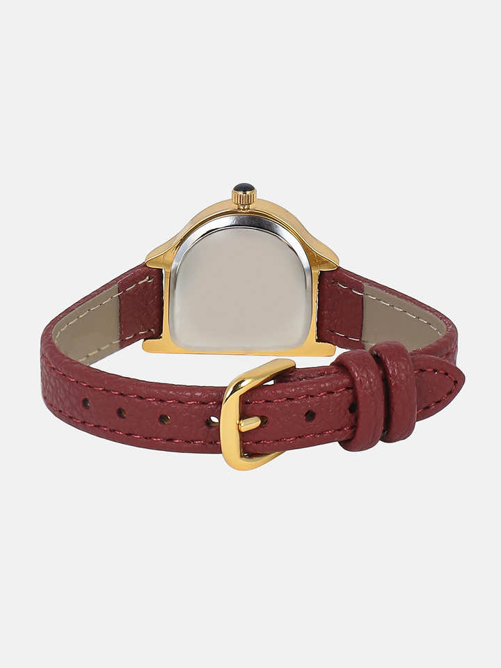 The Minimal Oval Watch - Classic Red