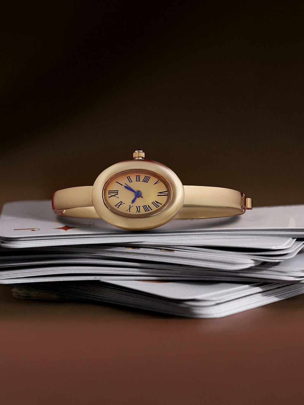 The Champagne Classic Watch - Gold