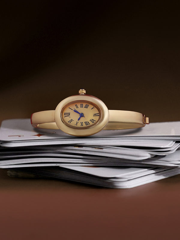 The Champagne Classic Watch - Gold