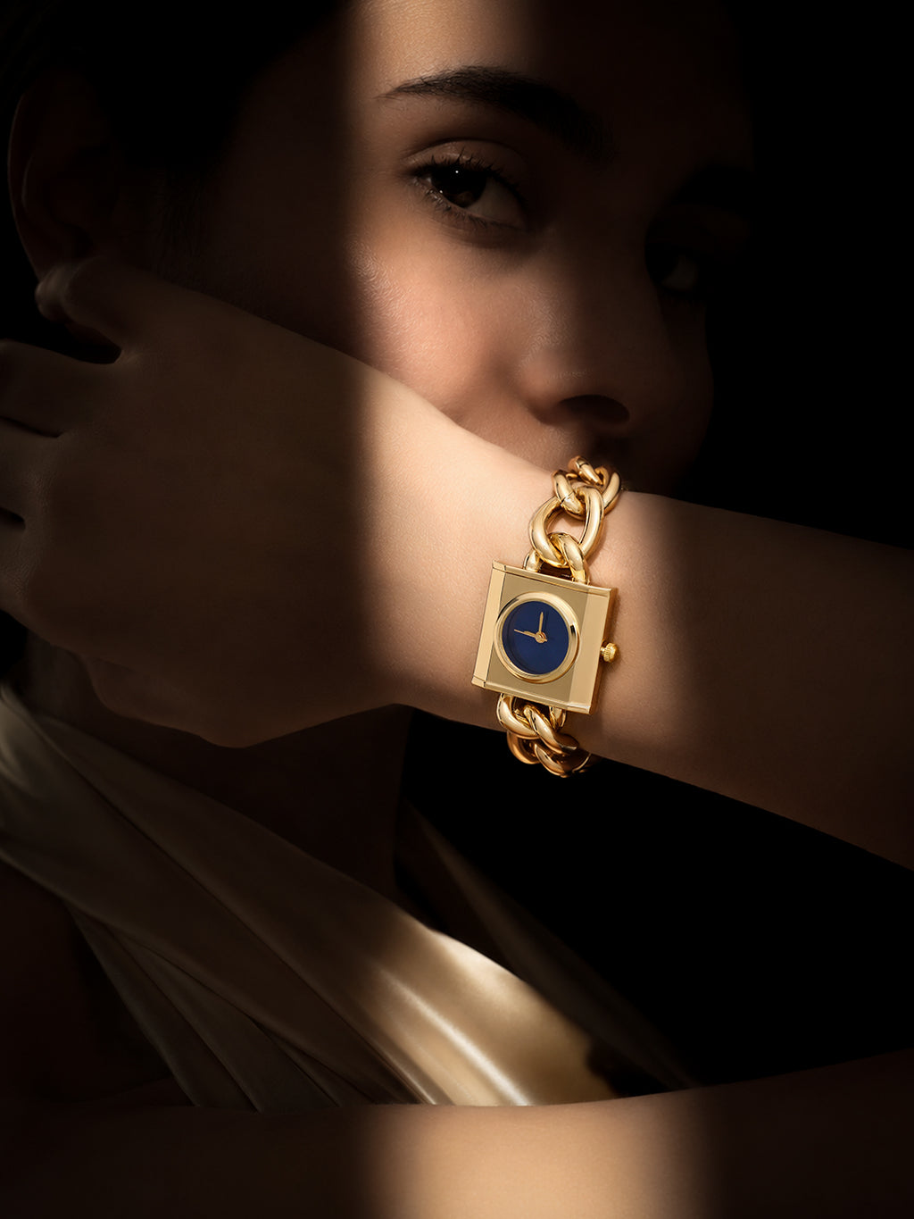 The Iconic Chain Luxe Watch