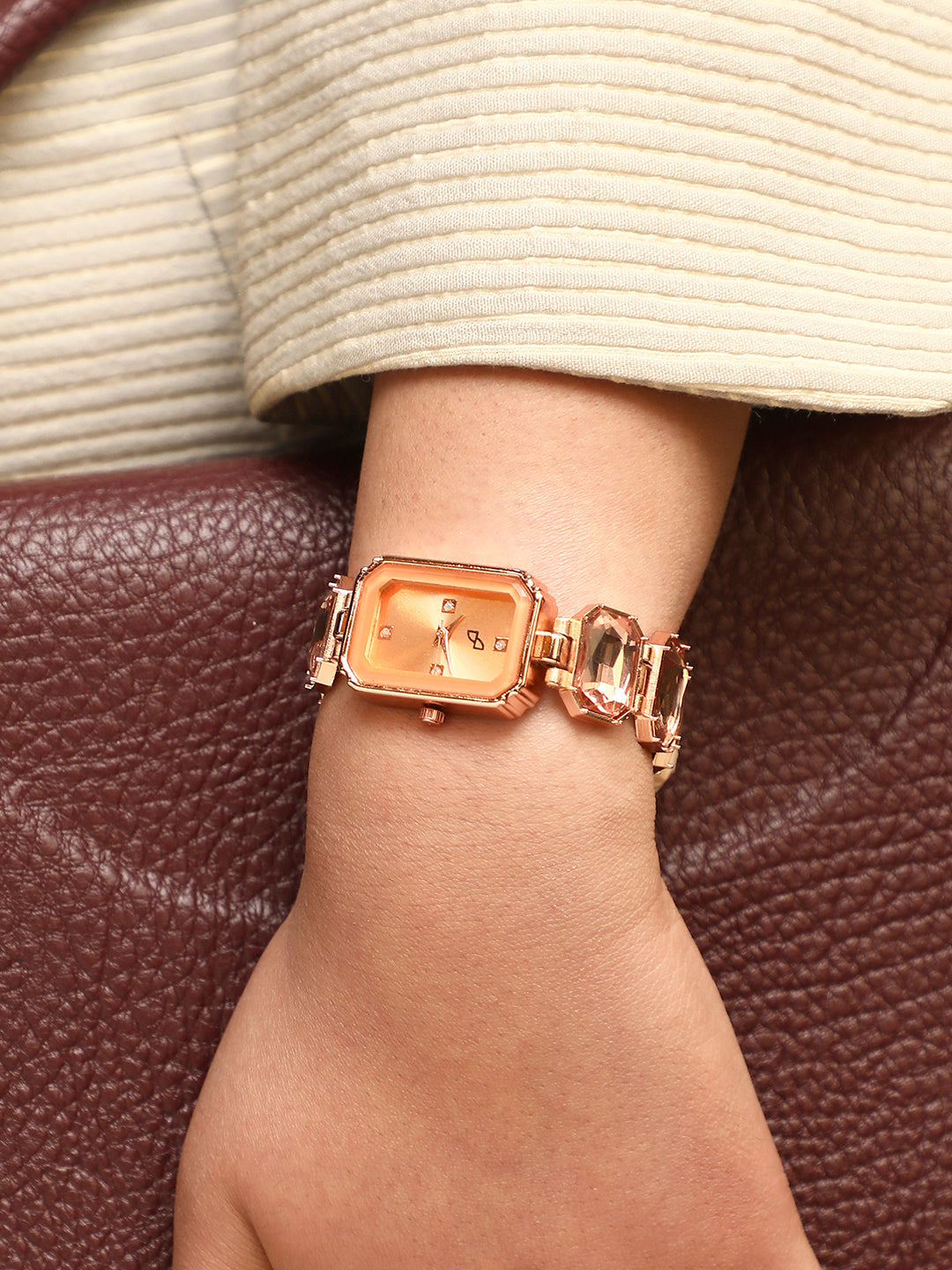 The Stone-Link Rectangle Watch - Rose Gold