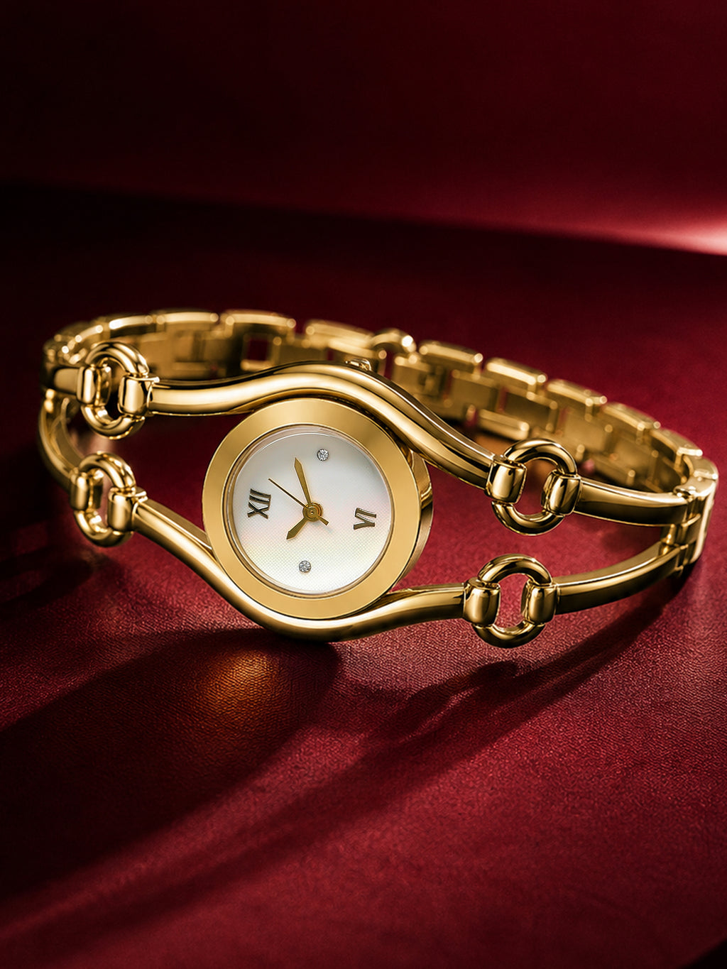The Eclipse Oval Watch - Gold