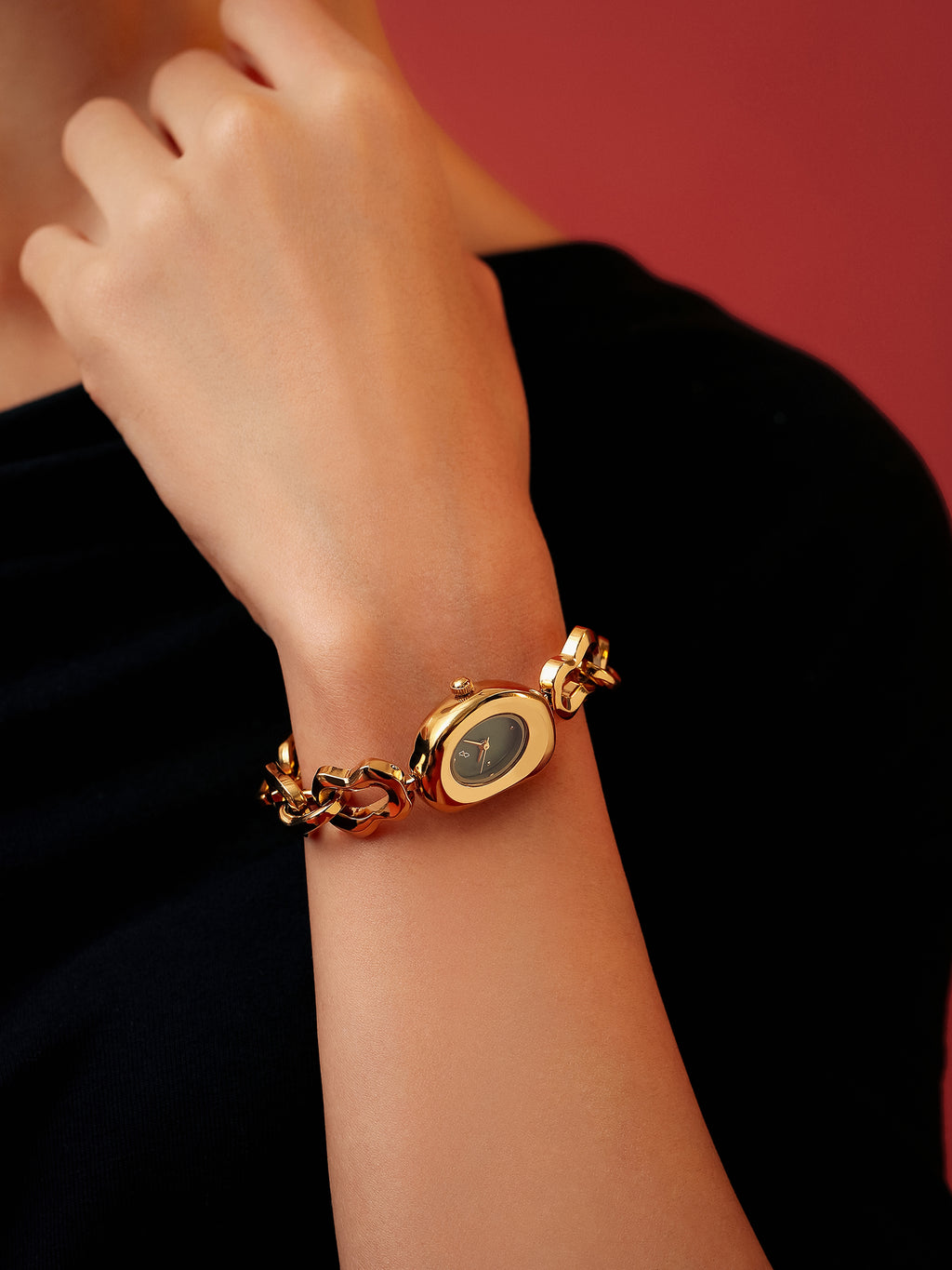 The Emerald Charm Chain Watch - Gold