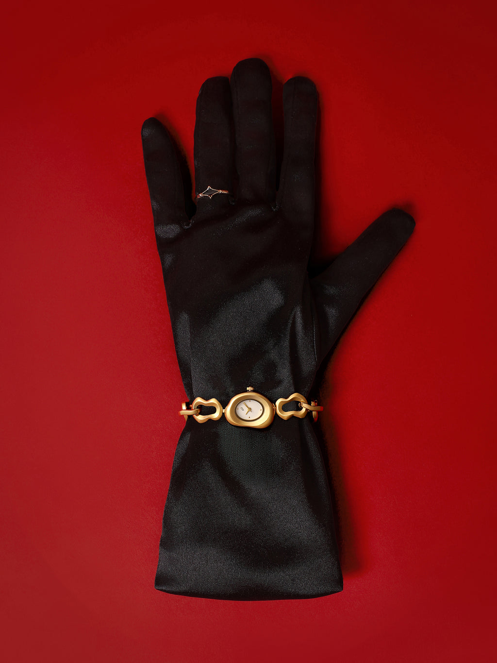 The Emerald Charm Chain Watch - Gold