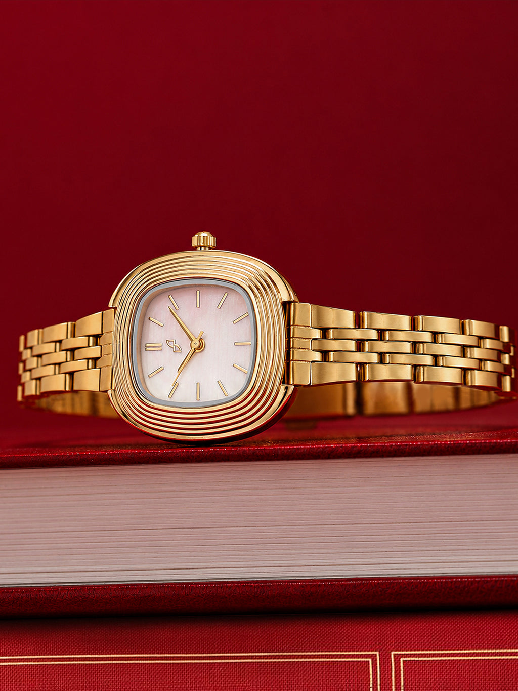 The Emerald Heritage Watch - Gold