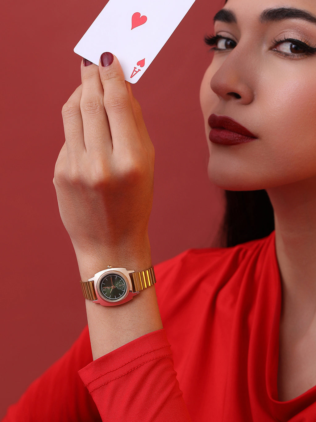 The Emerald Prestige Watch - Gold
