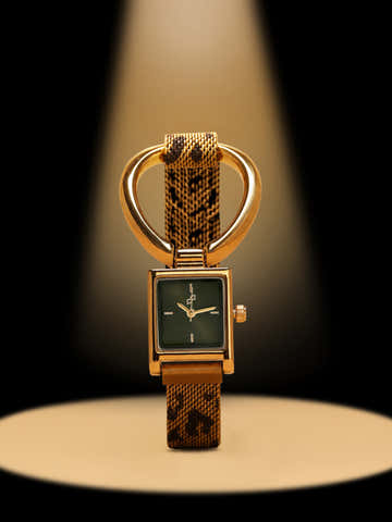 The Emerald Rectangular Bracelet Watch - Gold